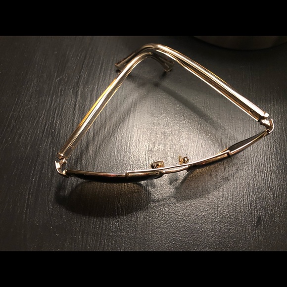 Authentic 100% Coach signature aviator sunglasses - Picture 2 of 8